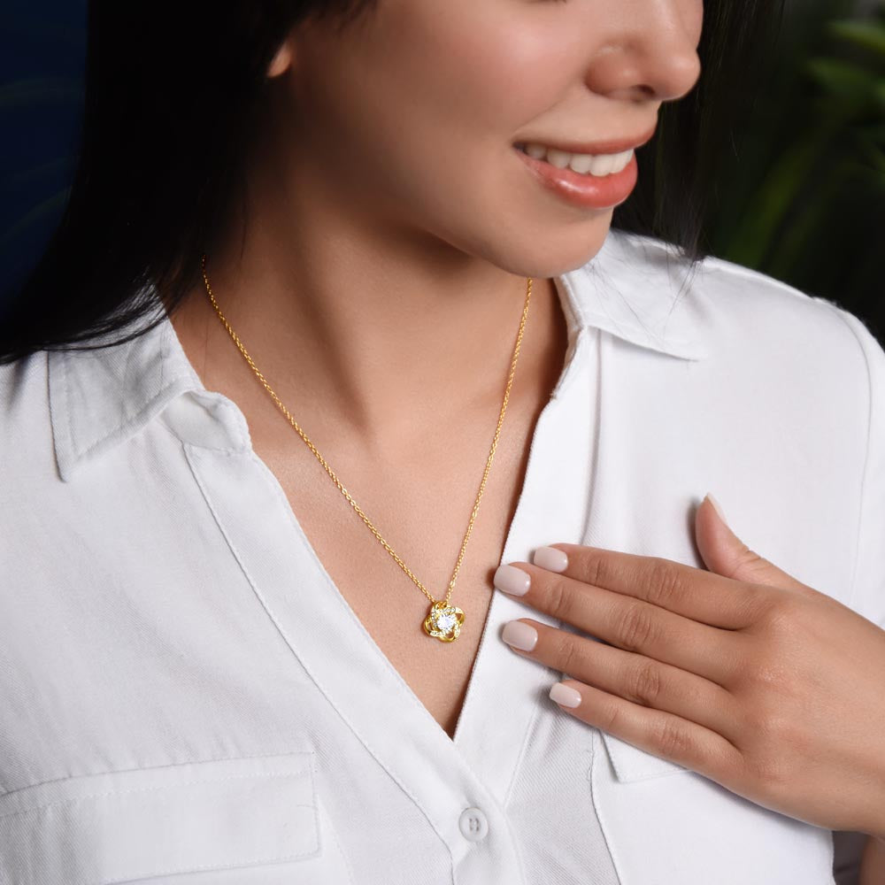TO MY BEAUTIFUL WIFE | LOVE KNOT NECKLACE